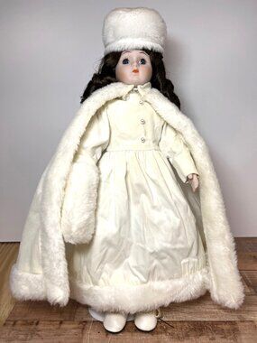 Christmas Around the World “House of Lloyd”(1988) 17” Porcelain Collector Doll